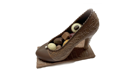 High Heel gefüllt mit Pralines